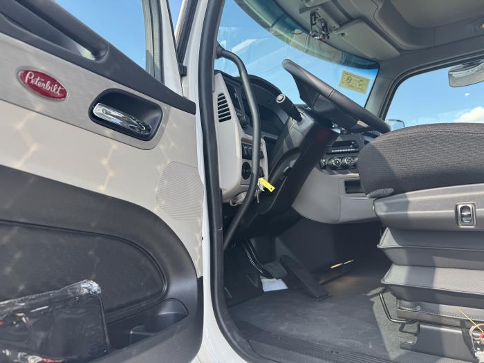 2026 Peterbilt 567-10