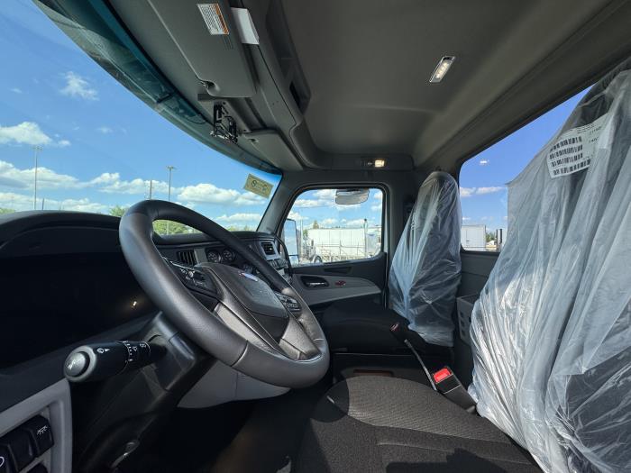 2026 Peterbilt 567-11