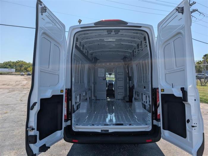 2026 Ford Transit-350-8