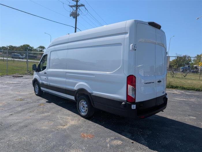 2026 Ford Transit-350-6