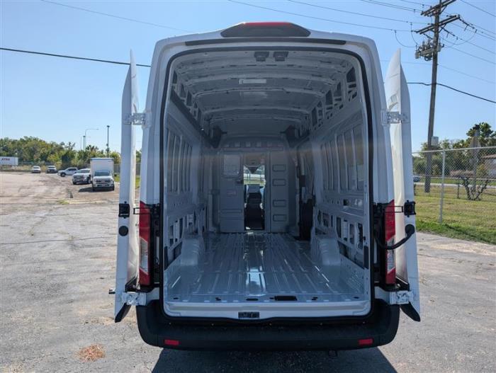 2026 Ford Transit-350-9