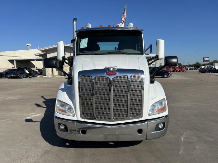 2019 Peterbilt 579-8