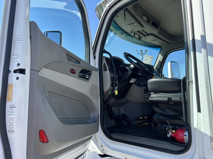 2019 Peterbilt 579-23