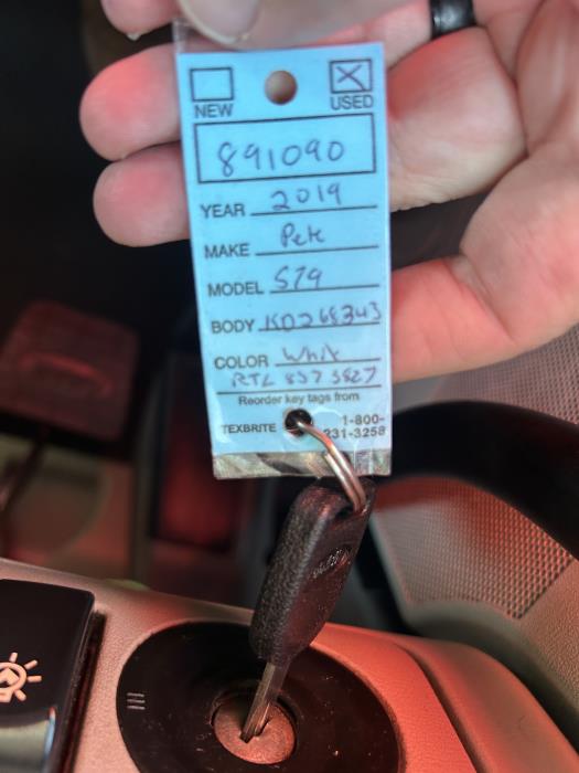 2019 Peterbilt 579-32