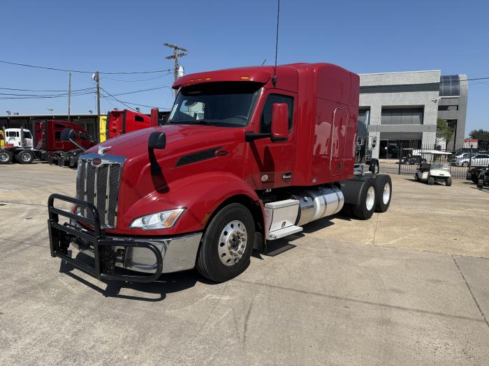 2022 Peterbilt 579-2