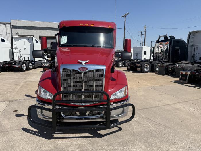 2022 Peterbilt 579-5