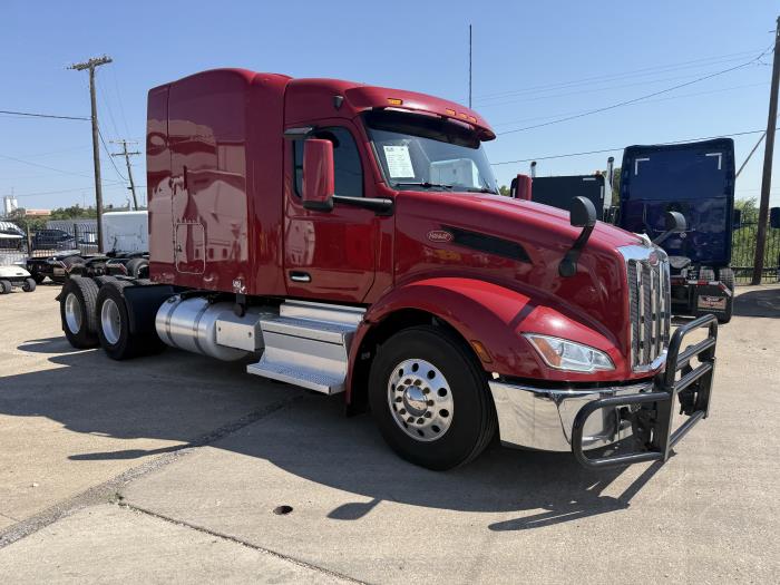 2022 Peterbilt 579-9