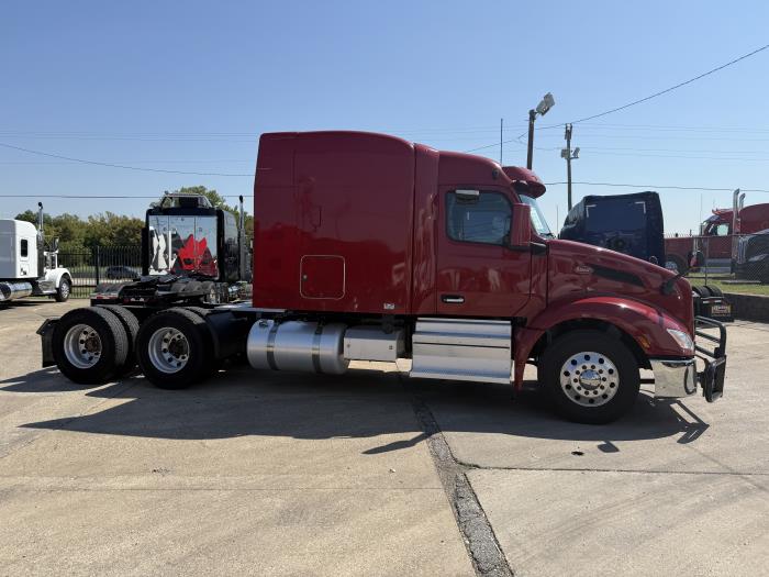 2022 Peterbilt 579-11