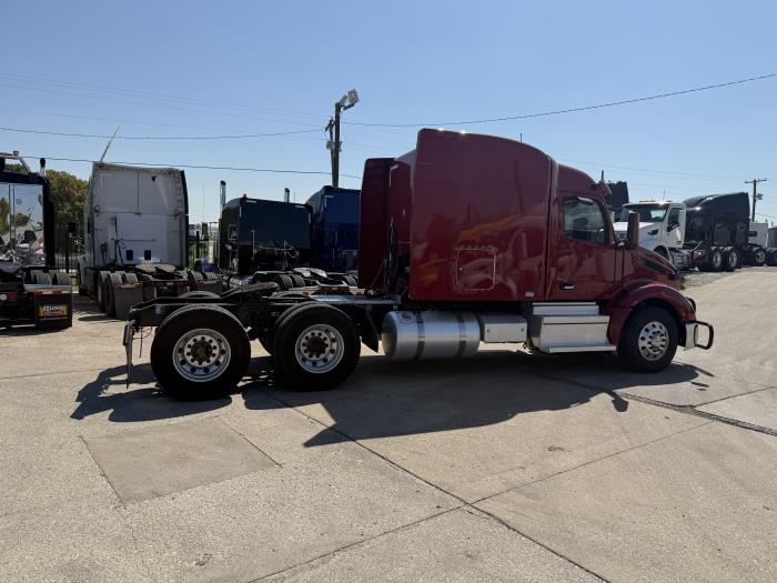 2022 Peterbilt 579-15