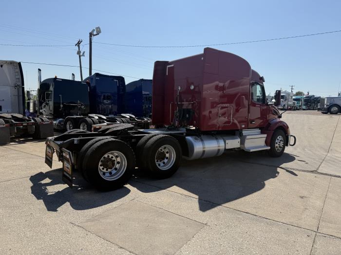 2022 Peterbilt 579-17
