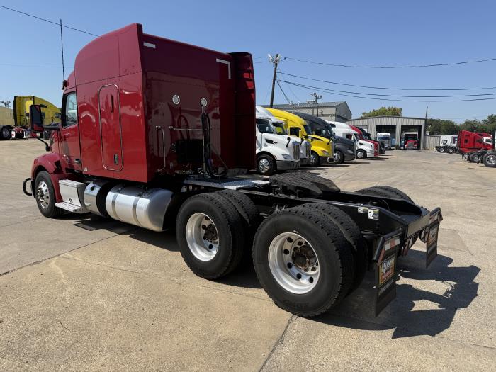 2022 Peterbilt 579-25