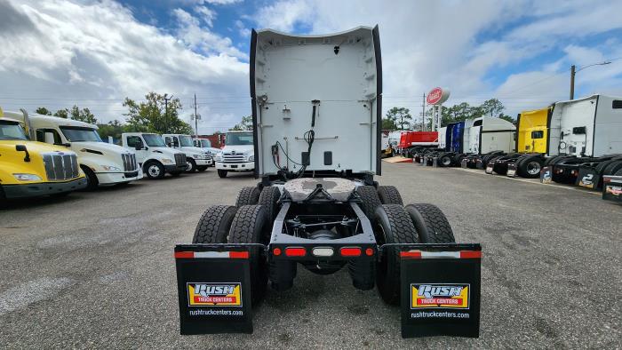 2021 Peterbilt 579-4