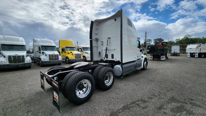2021 Peterbilt 579-5