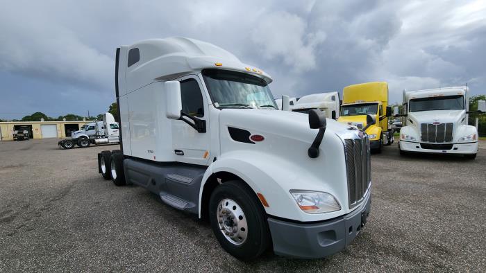 2021 Peterbilt 579-7