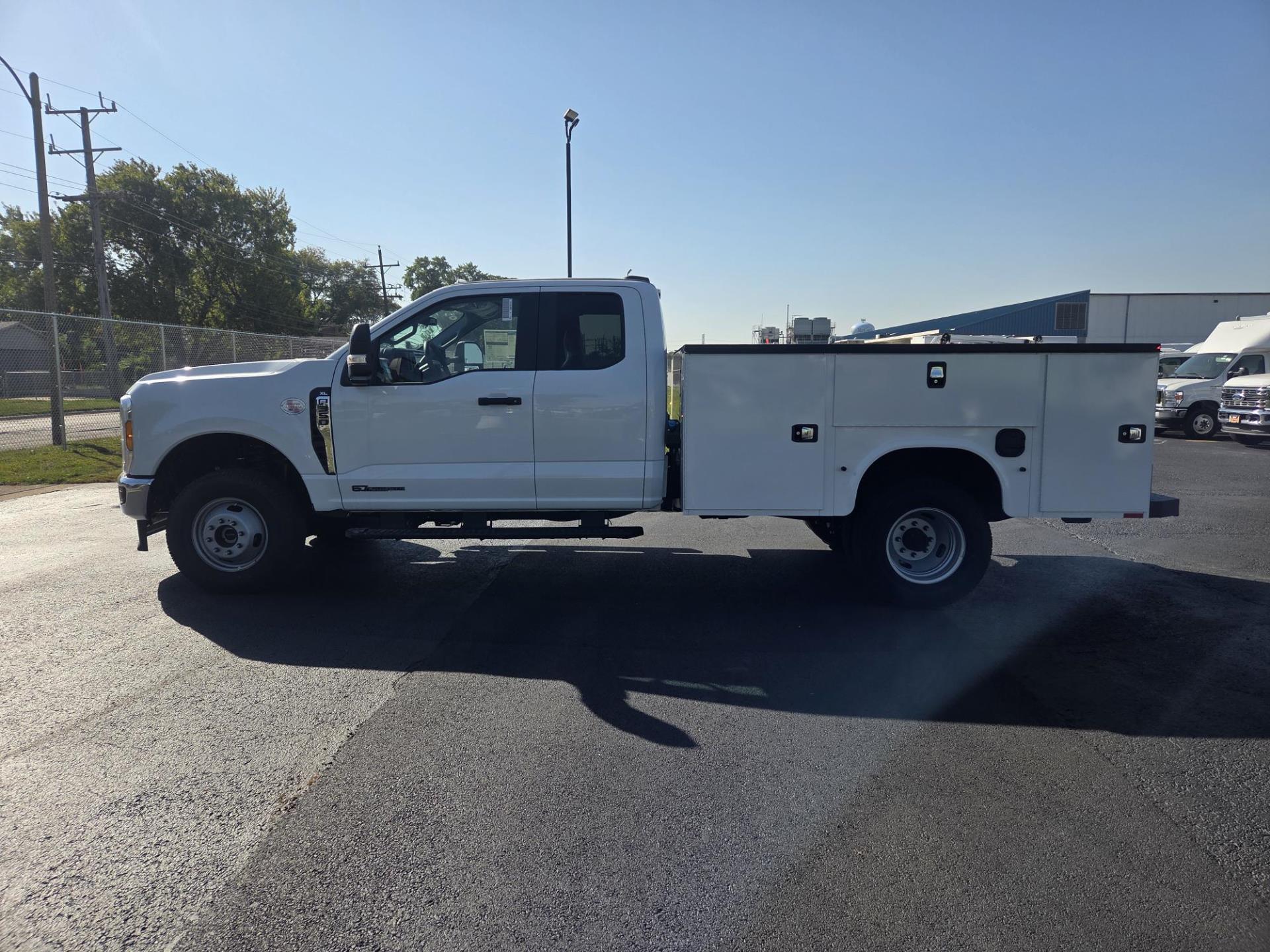 New 2025 Ford F-350 Super Cab Service Truck for sale #1953449 - photo 3