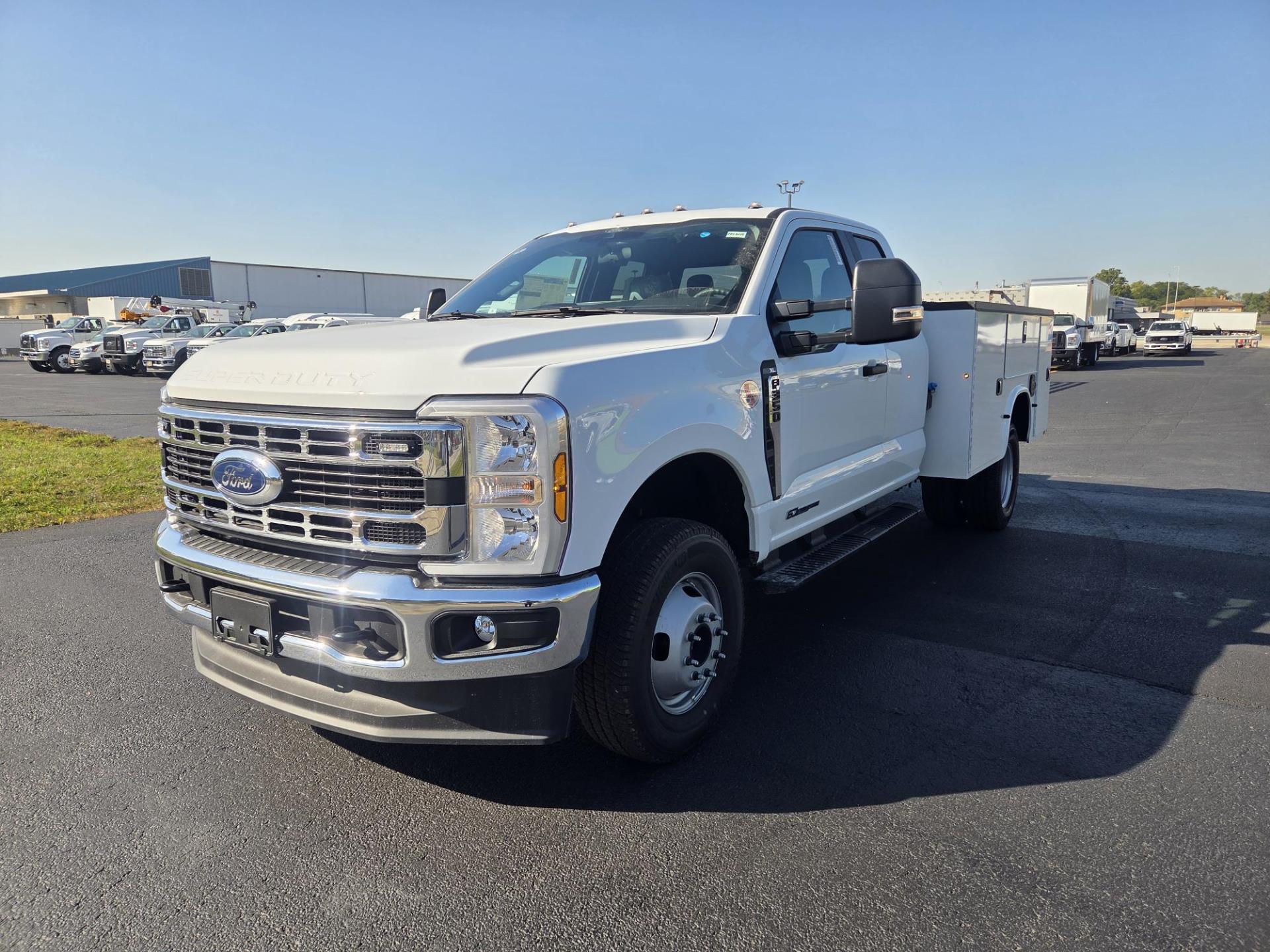 2025 Ford F-350 Super Cab DRW 4x4 Knapheide Service Truck for sale #1953449 - photo 1