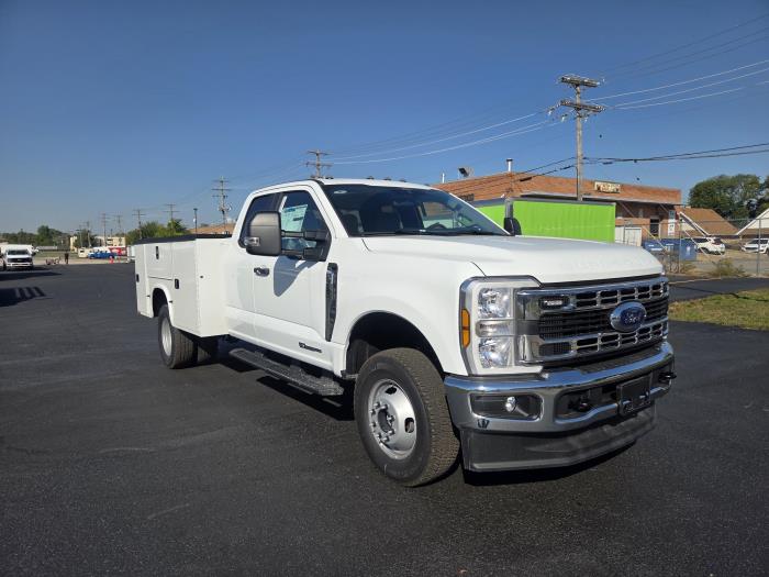 2025 Ford F-350-4