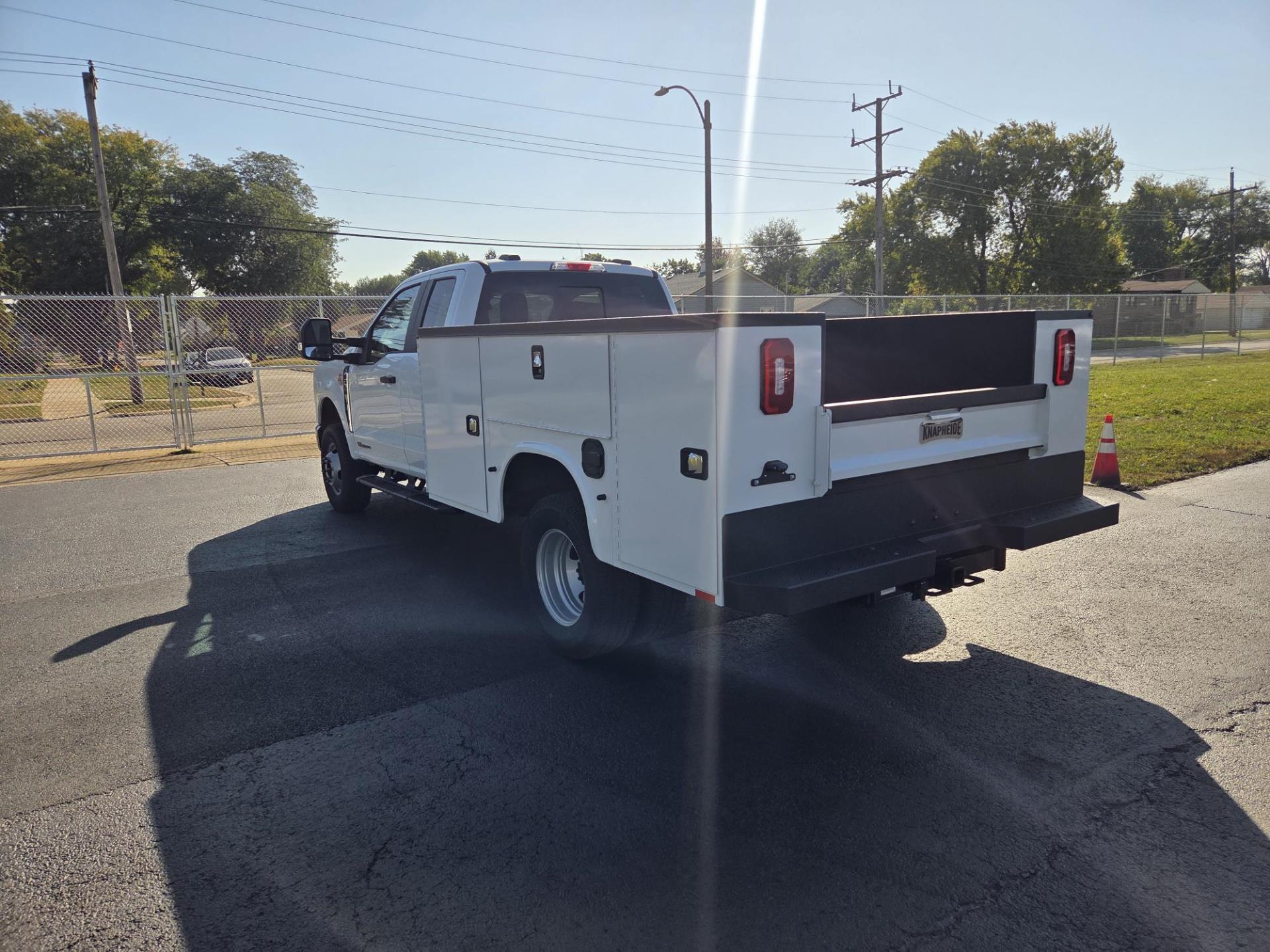 2025 Ford F-350 Super Cab DRW 4x4 Knapheide Service Truck for sale #1953449 - photo 2
