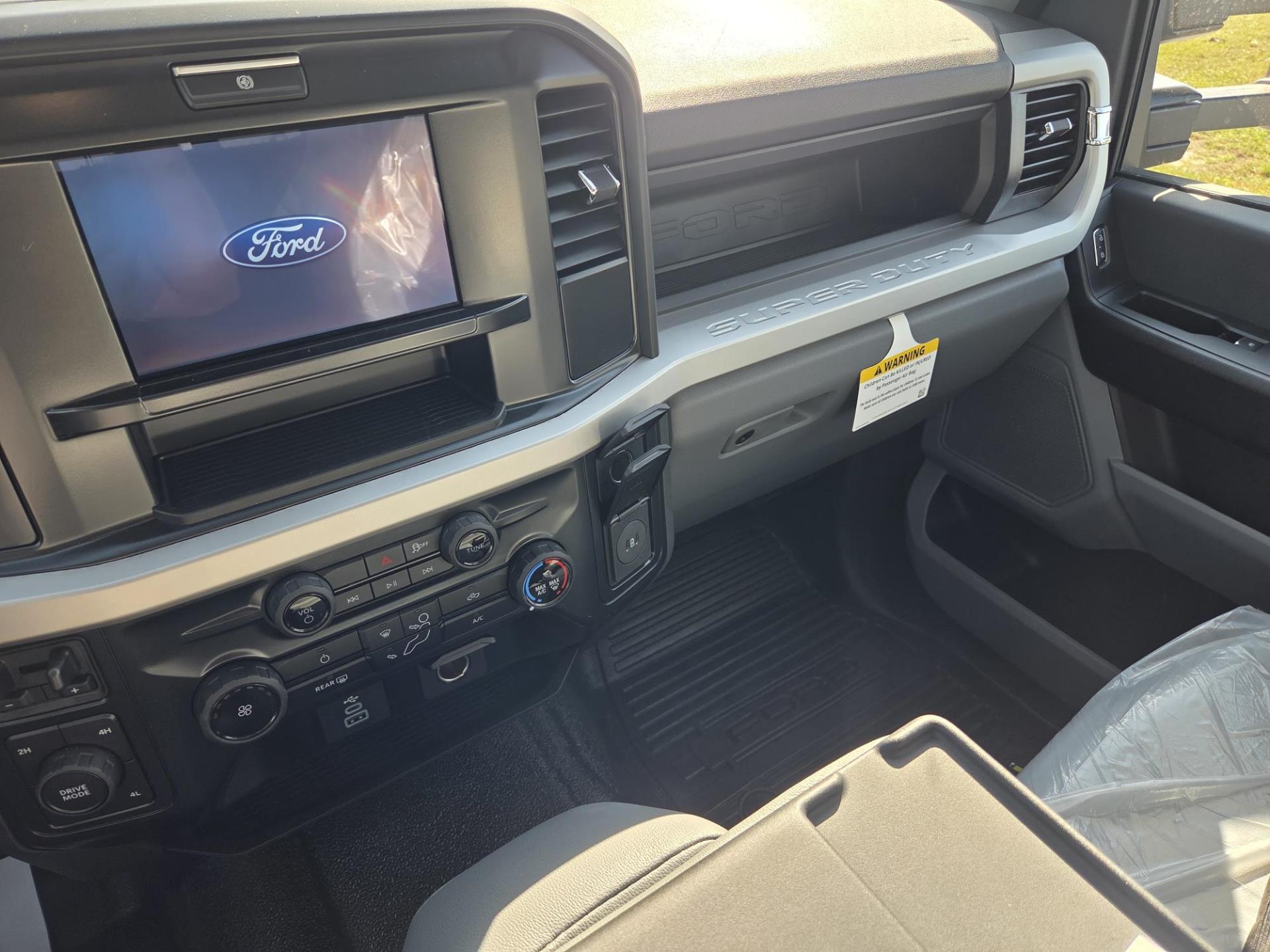 New 2025 Ford F-350 Super Cab Service Truck for sale #1953449 - photo 13