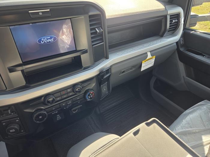 2025 Ford F-350-13
