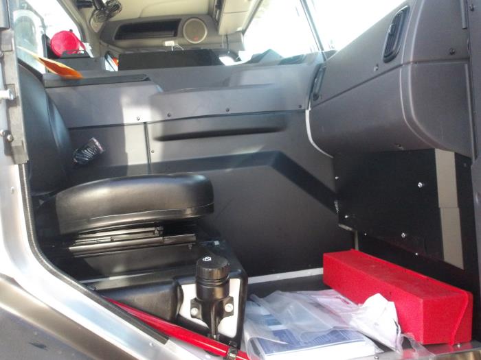 2025 Peterbilt 520-12