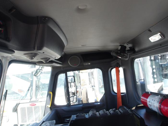 2025 Peterbilt 520-7