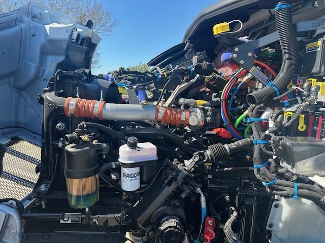 2026 Peterbilt 548-13