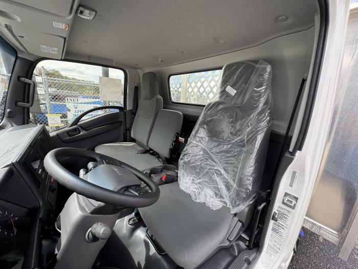 2026 Isuzu NPR-HD-15