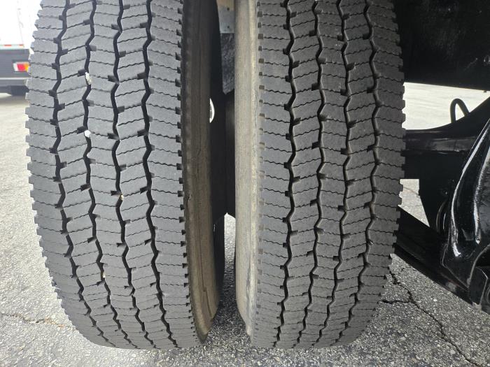 2020 Freightliner Business Class M2 106-8