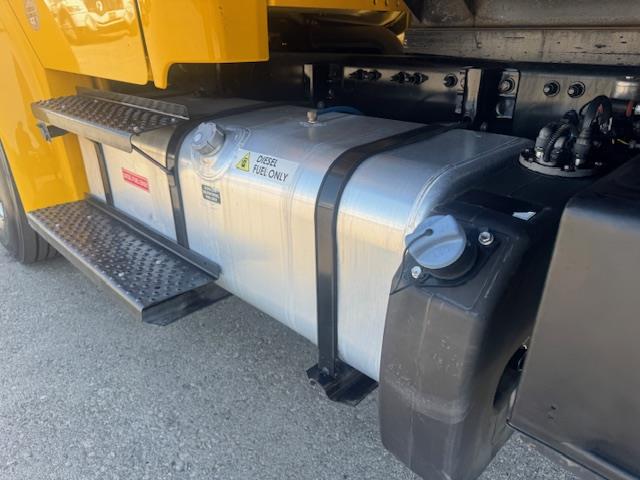 2020 Freightliner Business Class M2 106-11