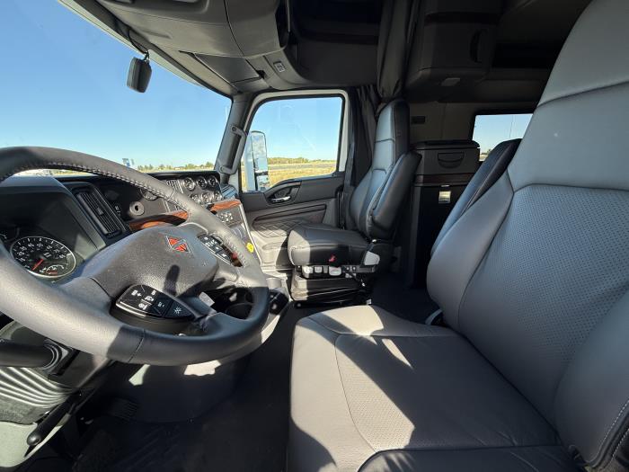 2026 International LT625-9