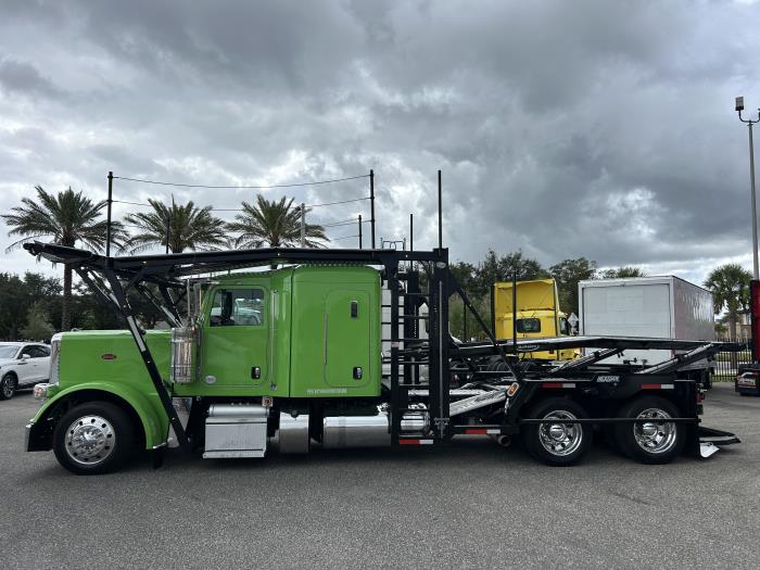 2022 Peterbilt 389-5