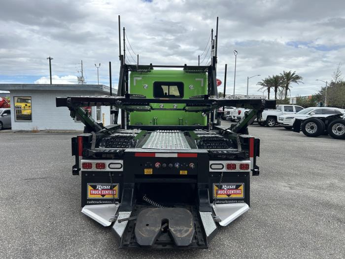 2022 Peterbilt 389-6