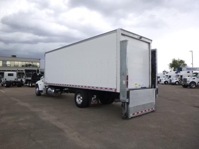 2021 Peterbilt 337-5