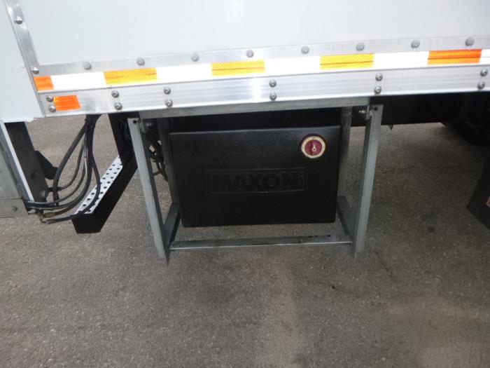 2021 Peterbilt 337-13