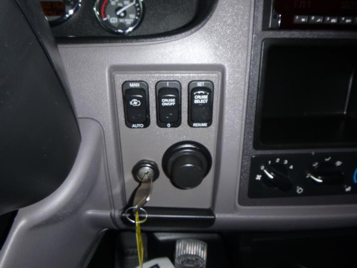 2021 Peterbilt 337-20