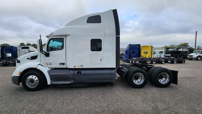 2021 Peterbilt 579-2