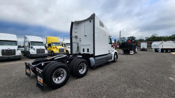 2021 Peterbilt 579-5