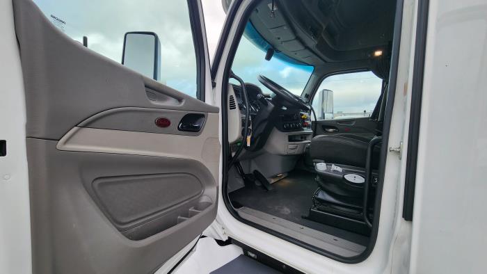 2021 Peterbilt 579-9