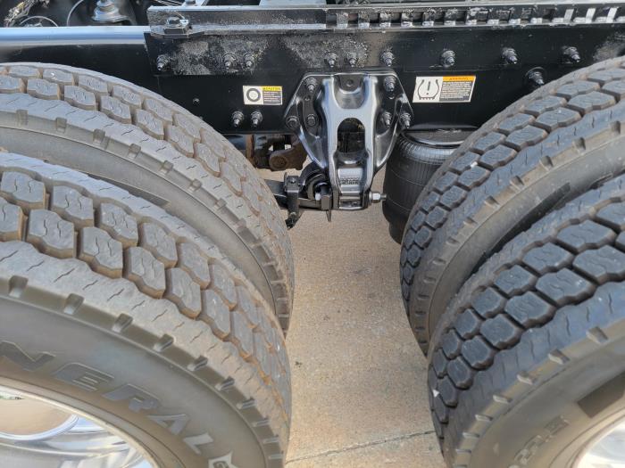 2021 Peterbilt 579-9