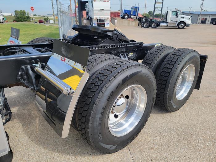 2021 Peterbilt 579-11