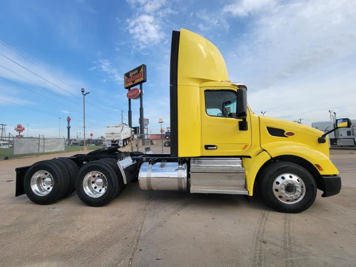 2021 Peterbilt 579-12