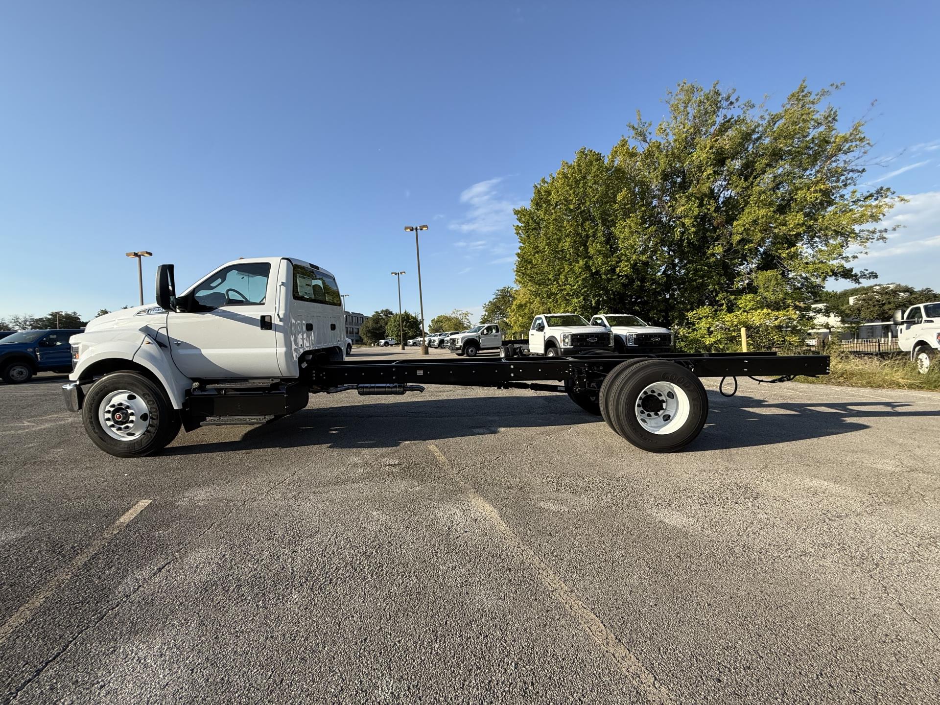 2026 Ford F-650 Regular Cab DRW 4x2 Cab Chassis for sale #1957273 - photo 19