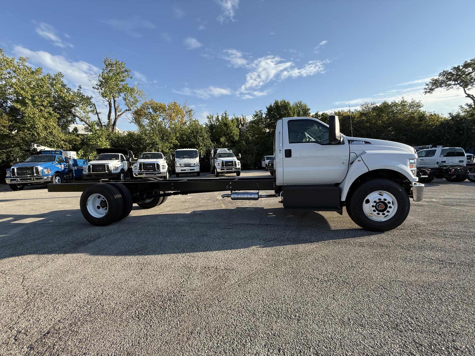 2026 Ford F-650 Regular Cab DRW 4x2 Cab Chassis for sale #1957273 - photo 6