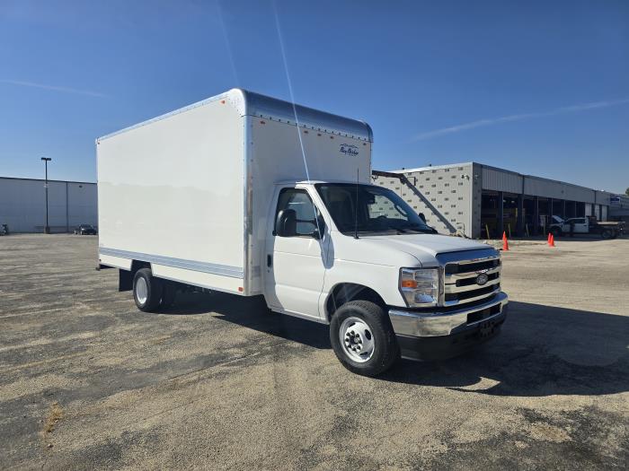 2026 Ford E-450-8