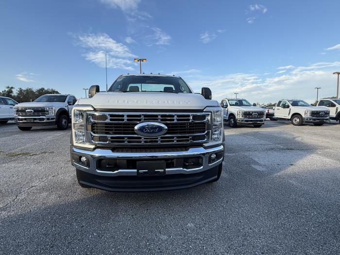 2026 Ford F-600-3