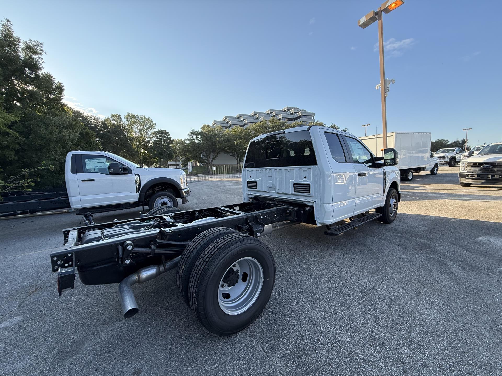 New 2026 Ford F-350 - photo 8