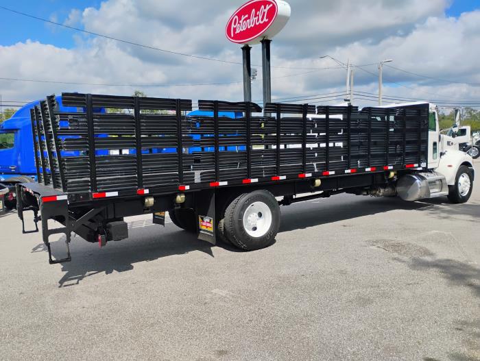 2019 Peterbilt 330-5