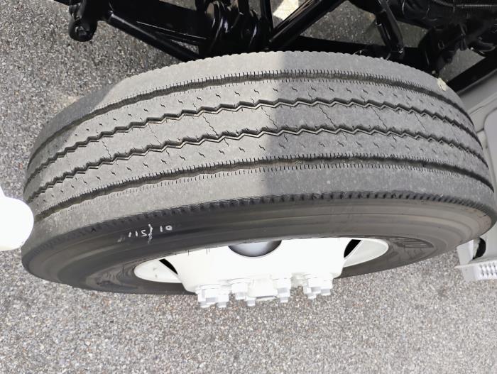 2019 Peterbilt 330-11