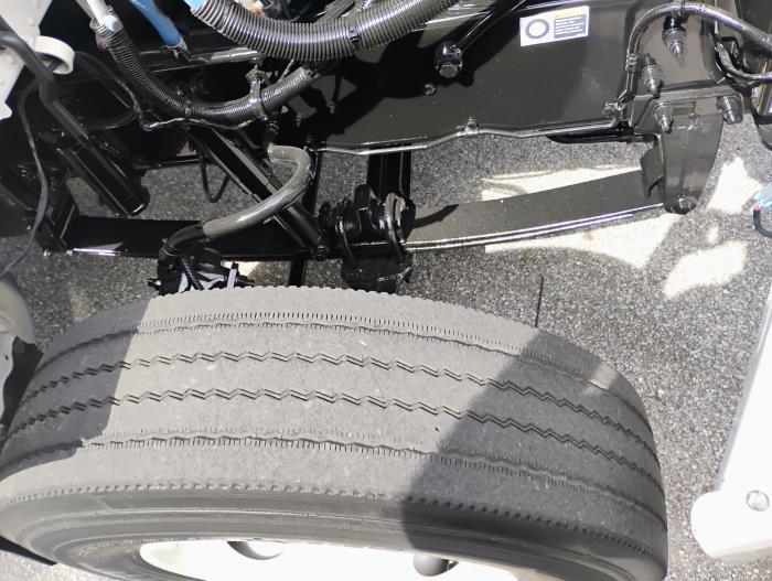 2019 Peterbilt 330-13